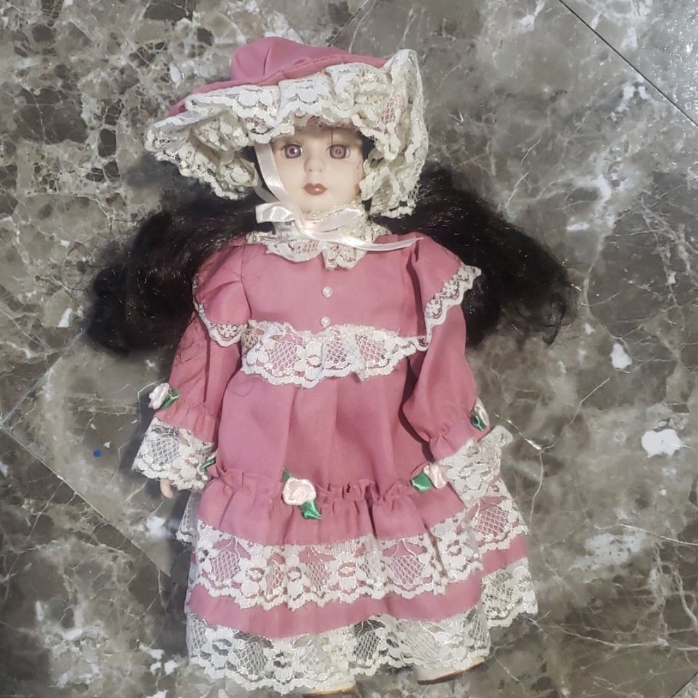 🎉HP🎉 Vintage Porcelain Doll approx 11 in tall